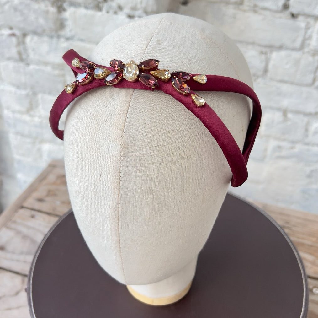 Cerchietto Eve Brodé in Raso Bordeaux