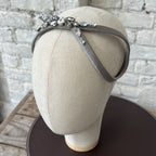 Cerchietto Eve Brodé in Raso Grigio Chiaro