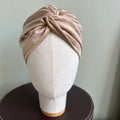 Turban en velours gris tourterelle
