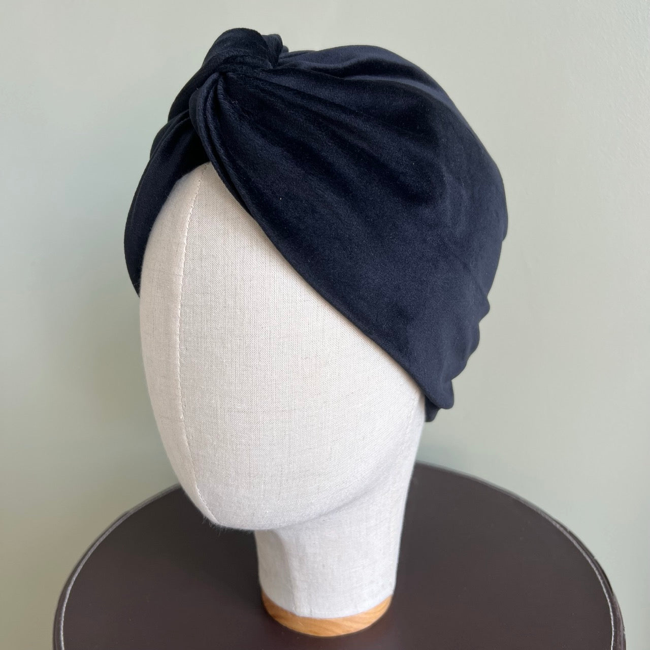 Turban en velours noir