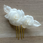 Hairpin with a pair of camellias