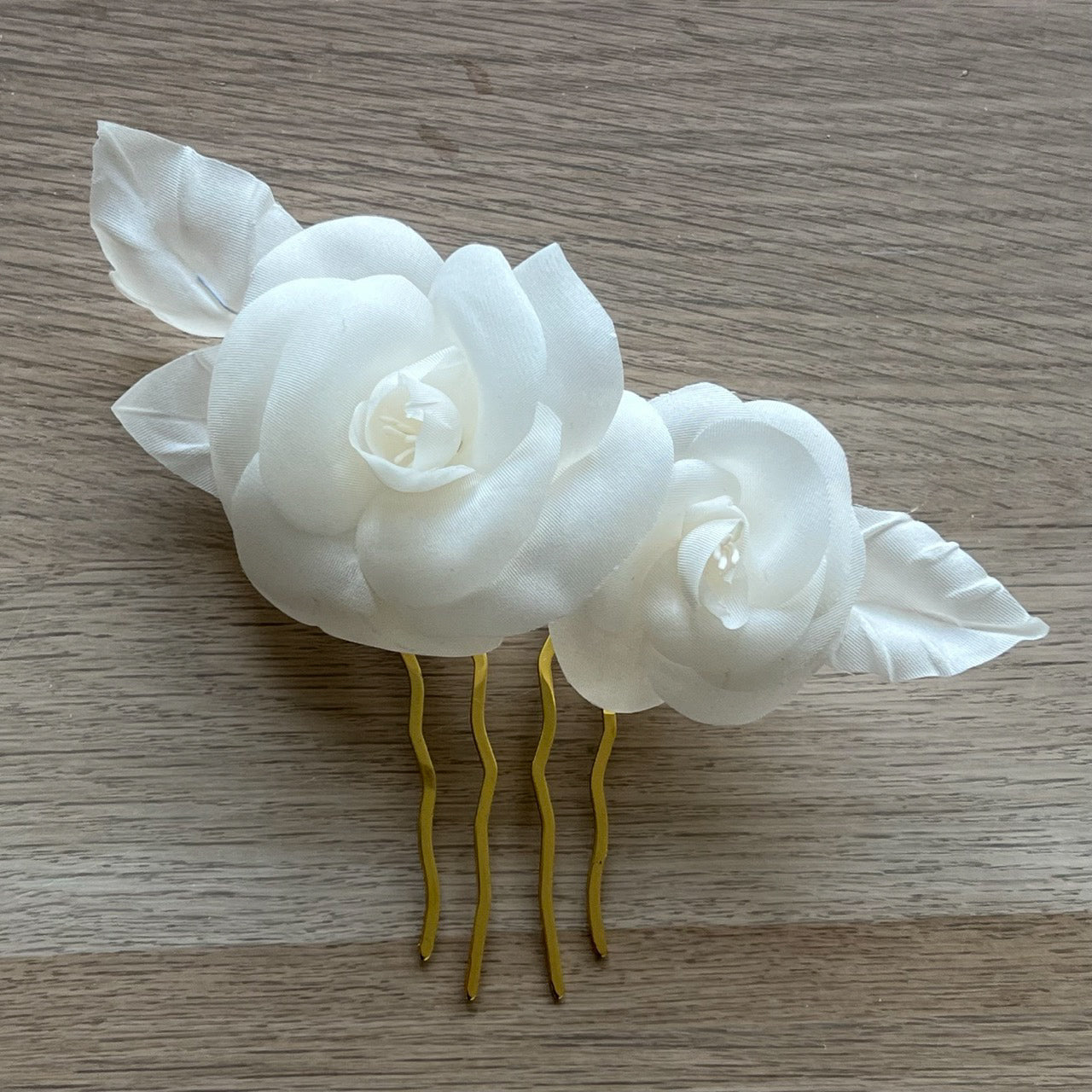 Forcina con Coppia di Camelie