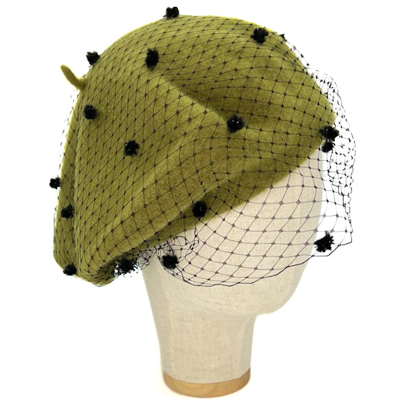 Basco Verde Chiaro Con Veletta