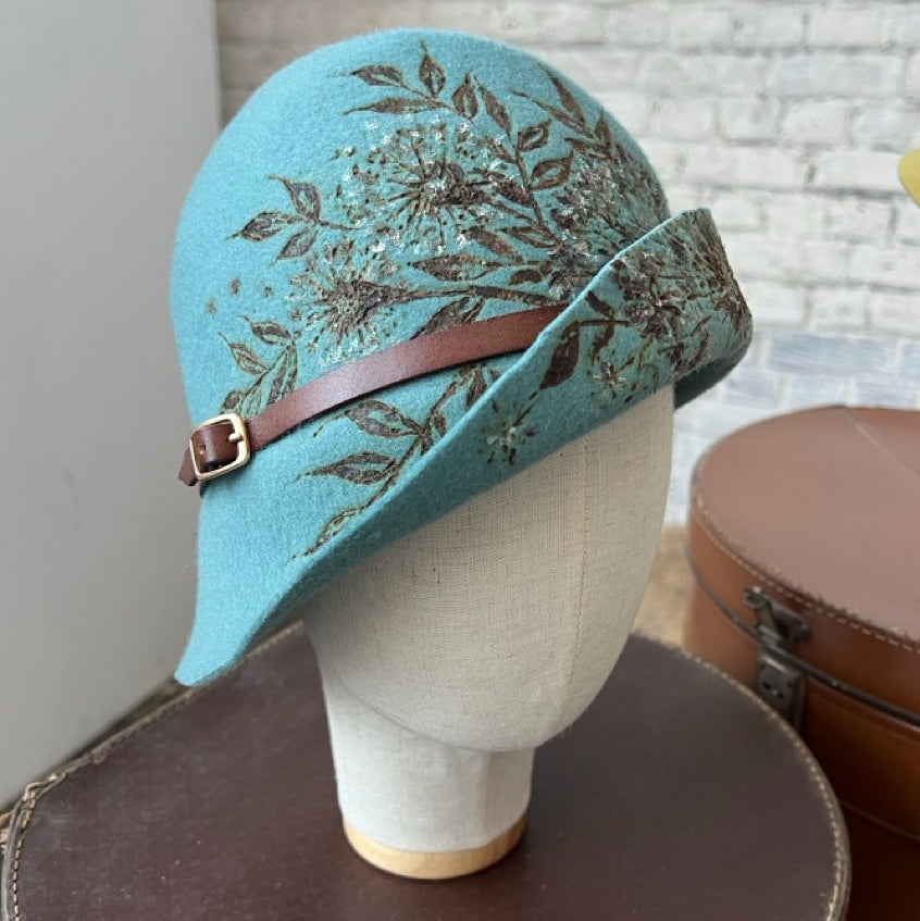 Cloche Fleurs Brûlées Azzurro Polvere