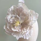 Jardin Secret - Fascinator Pivoine blanche