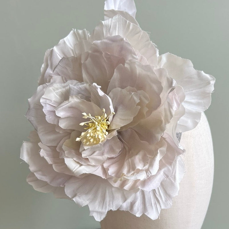 Jardin Secret - Fascinator Pivoine blanche