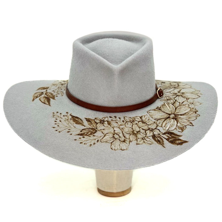 Cappello Fleurs Brûlées a Falda Larga Grigio Perla