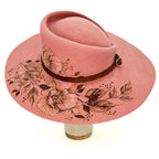Cappello Fleurs Brûlées a Falda Larga Rosa Antico