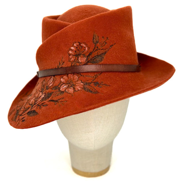 Cappello Fleurs Brûlées a Falda Stretta Rame