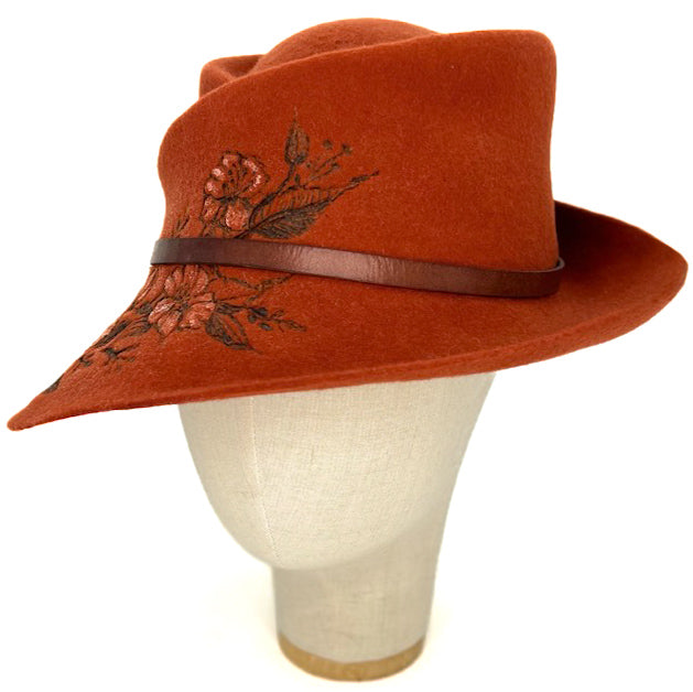 Cappello Fleurs Brûlées a Falda Stretta Rame