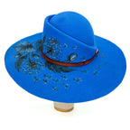Cappello Fleurs Brûlées a Falda Larga Blu