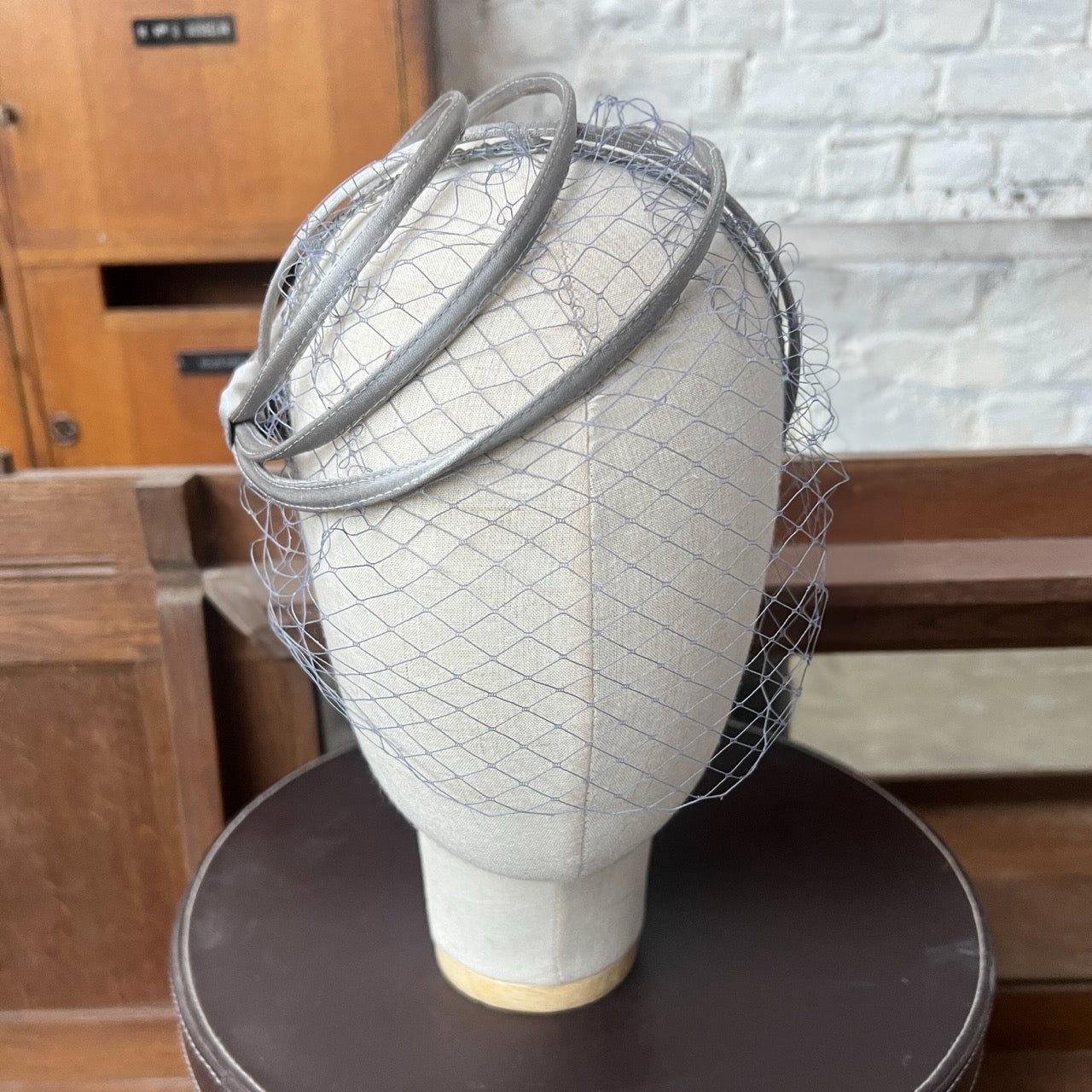 Cerchietto Ana in Raso Grigio Chiaro