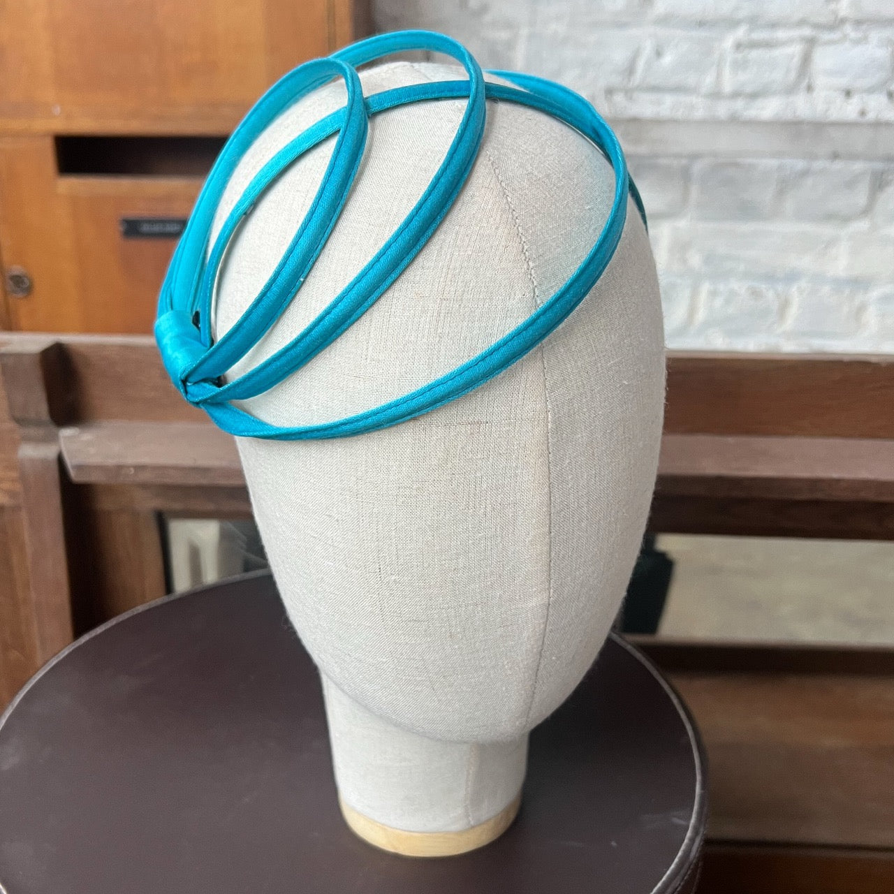 Cerchietto Ana in Raso Azzurro Intenso