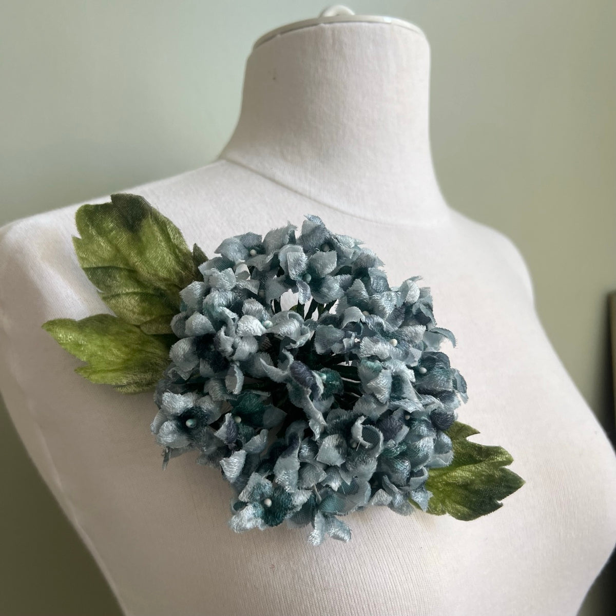 Hortensia bleu en velours de soie