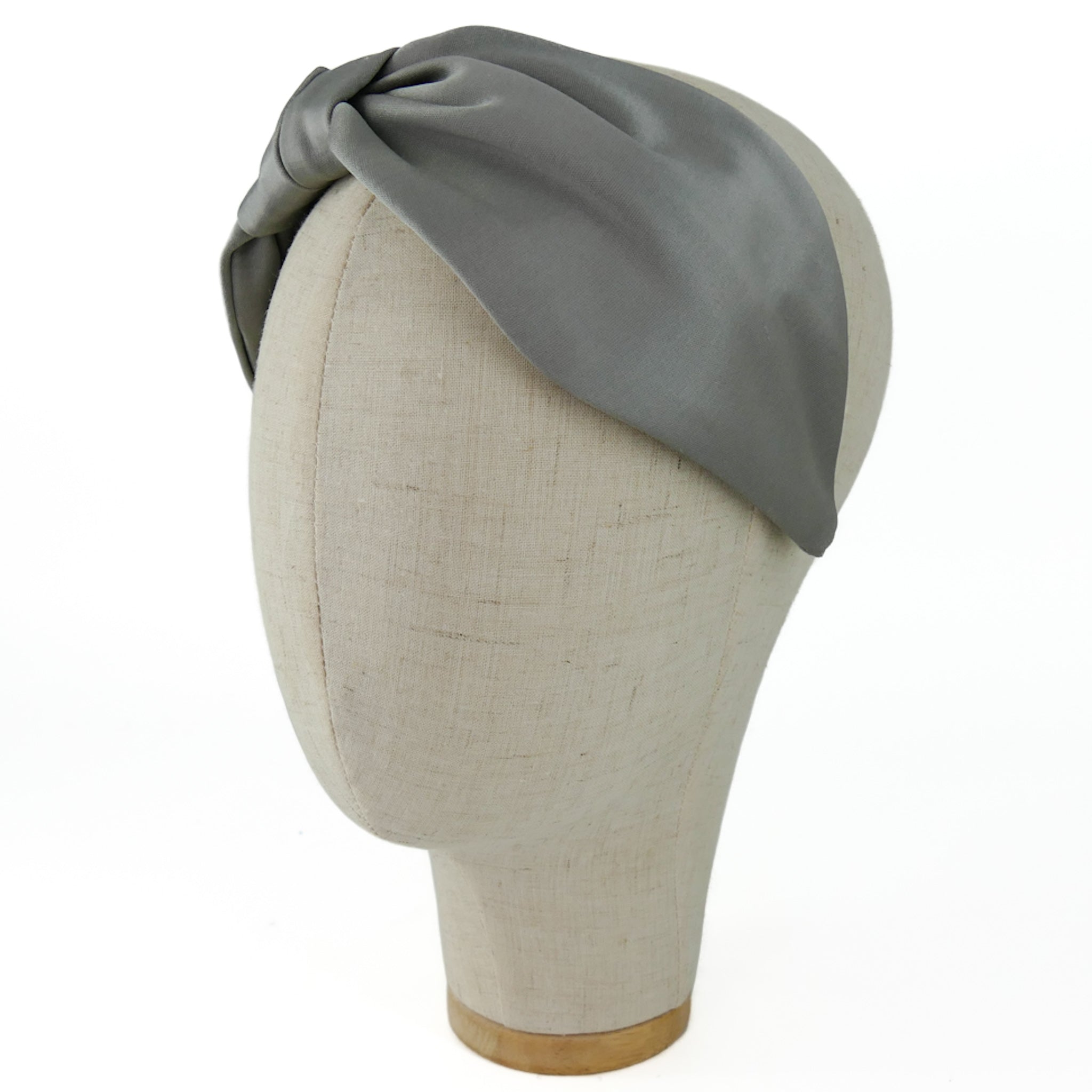 Serre-tête Vivien en satin gris clair