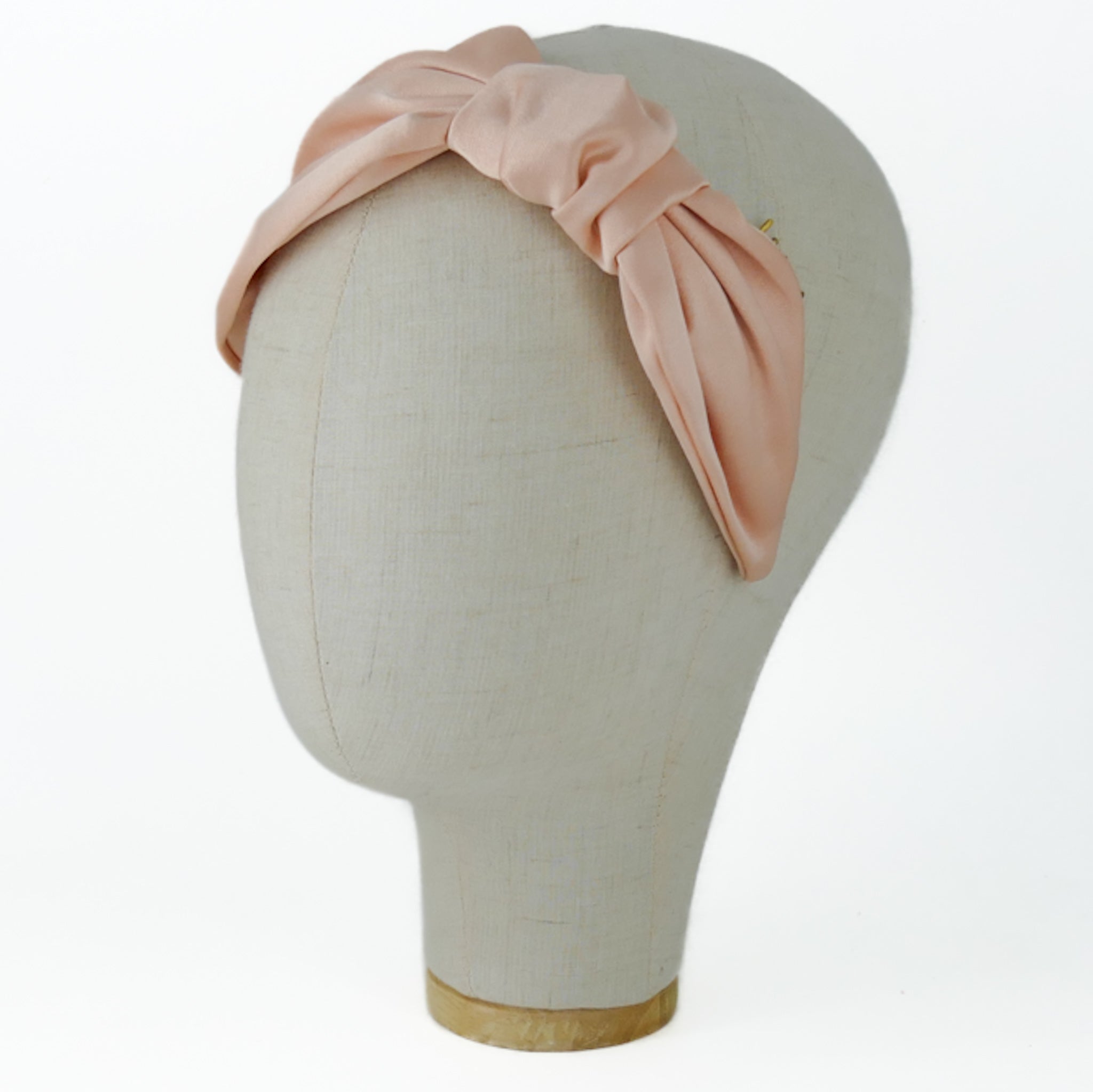 Serre-tête Vivien en satin rose saumon