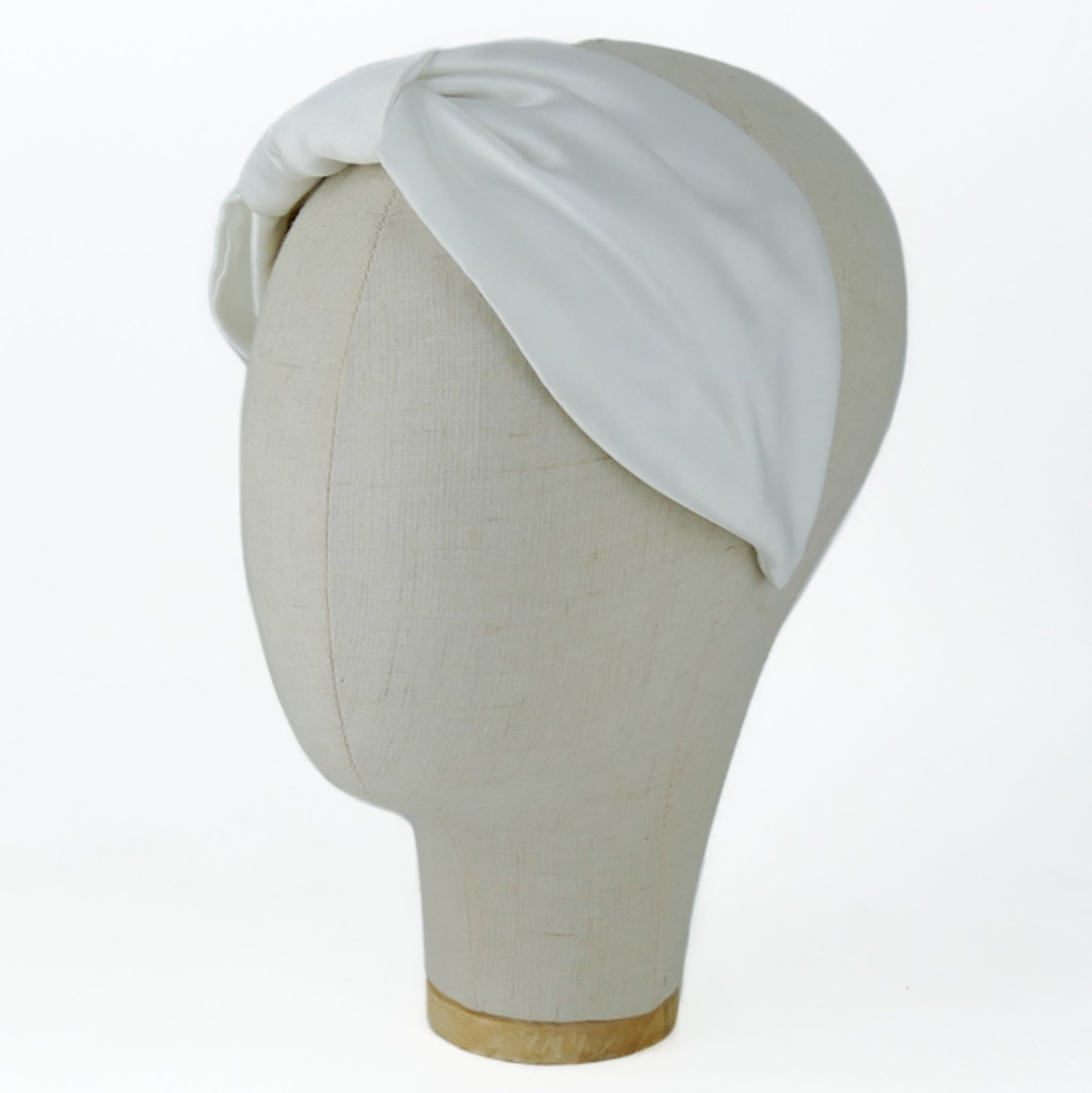 Serre-tête Vivien en satin blanc optique