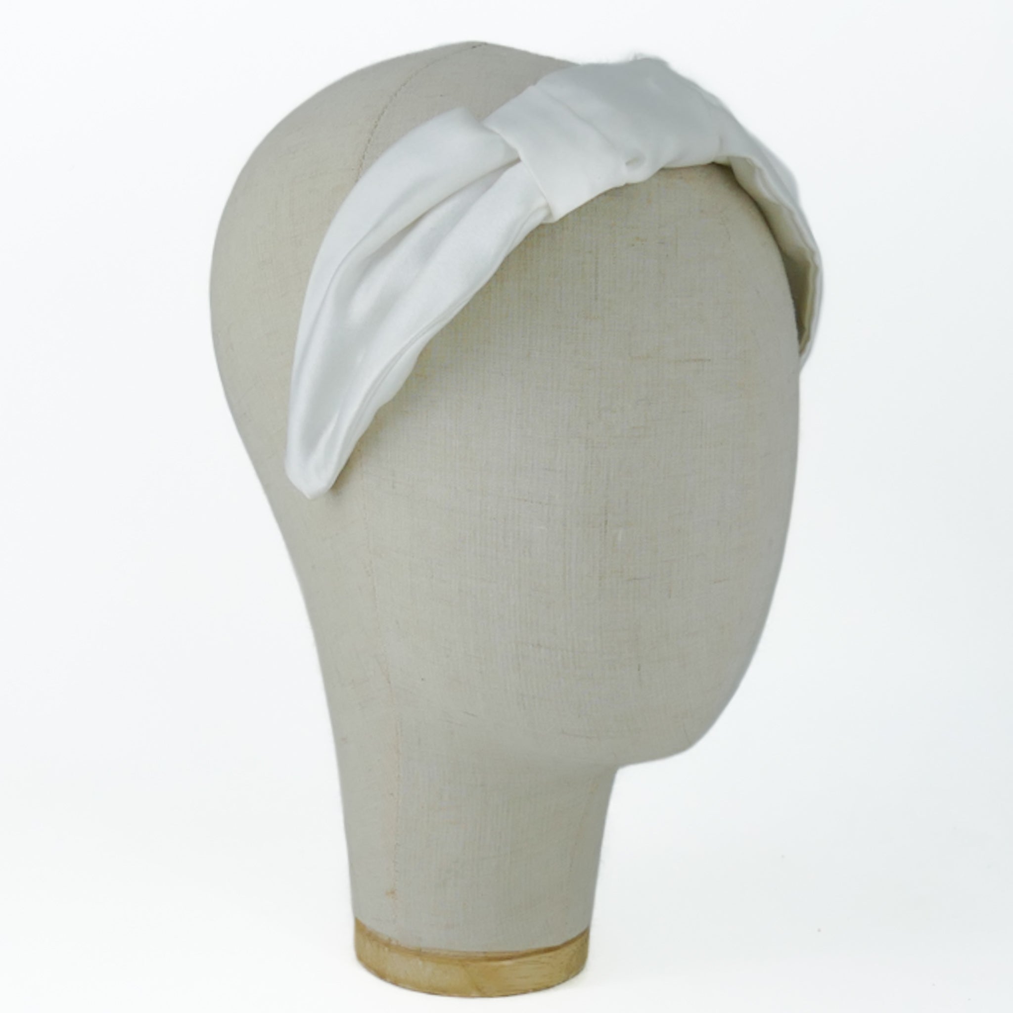 Serre-tête Vivien en satin blanc optique